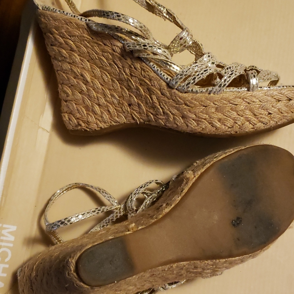 Sandals - Picture 5 of 6